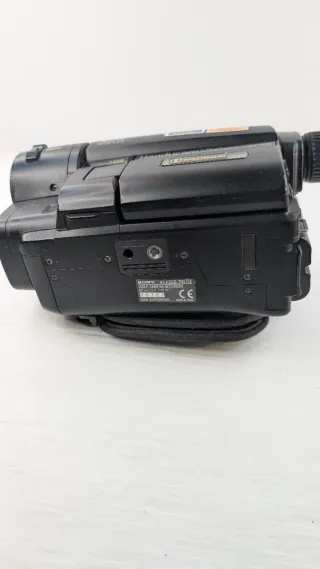 Sony Handycam CCD-TRV13E Hi8 Video-8 XR
