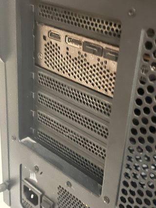 PC Fisso Gaming  AMD MSI Nero con led colorati