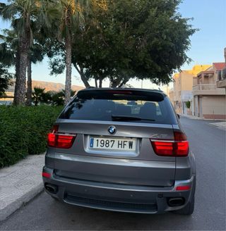 BMW X5 4.0d pack m