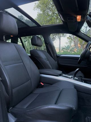 BMW X5 4.0d pack m