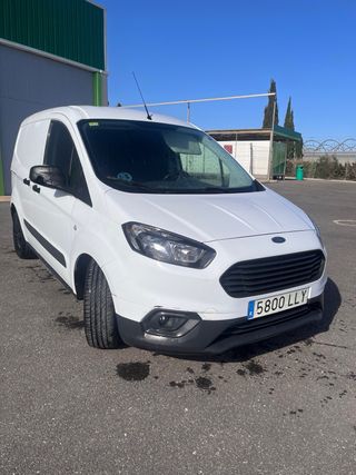Ford Transit Courier 2021