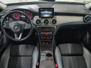Mercedes GLA GLA 200 d Urban 100 kW (136 CV)