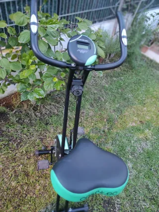 Bicicleta Estática Cecotec Impecable