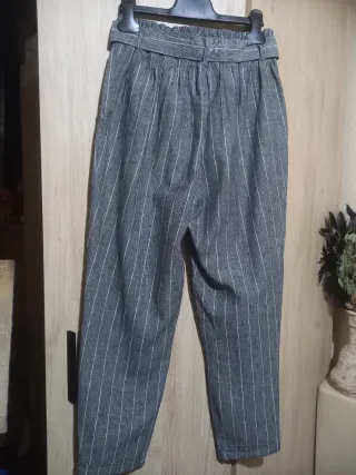 Pantalón Bershka rayas mujer gris/blanco