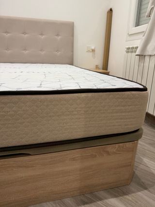 Materasso in schiuma HR e grafeno 135x190x25 cm