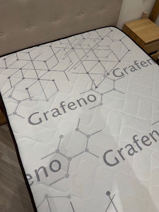 Materasso in schiuma HR e grafeno 135x190x25 cm