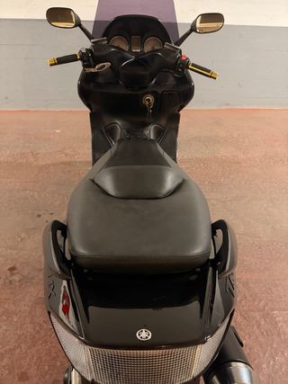 Yamaha TMAX 500 2004 Negra itv hasta 09/04/2028