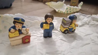 Thun Poste - Statuetta Postina