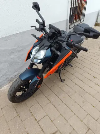 KTM Duke 125 2025