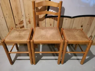 Mesa extensible con sillas