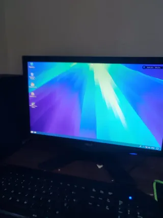 Ordenador de sobremesa Acer negro y azul