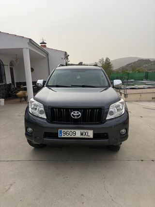 Toyota Land Cruiser 150 2013