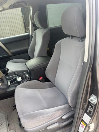 Toyota Land Cruiser 150 2013