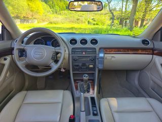 Audi A4 cabrio 3.0 V6 220 cv