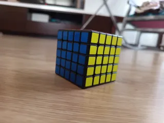 Cubo Rubik 5x5