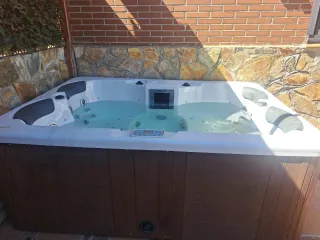 Jacuzzi 3-4 personas