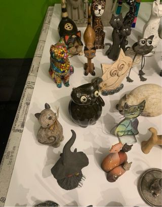 Collezione di 80 figure di gatti