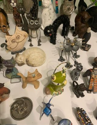 Collezione di 80 figure di gatti