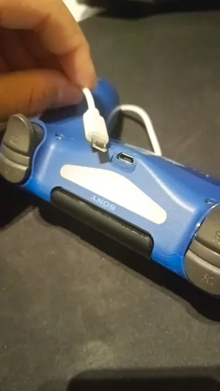 Consola Sony PS4 Azul + 4 Juegos