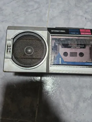 Radio Cassette International AK-21