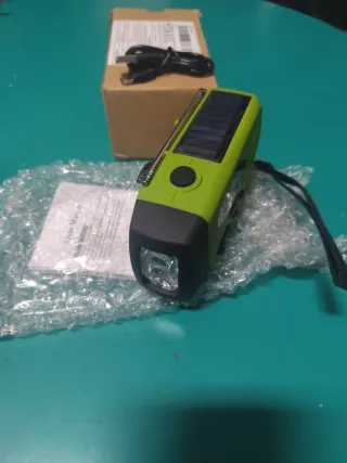 Radio manovella solare torcia e power bank
