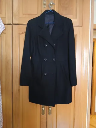 Abrigo negro elegante