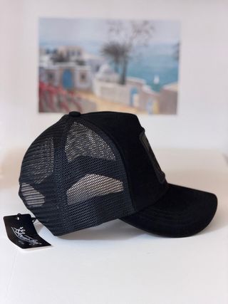 Gorra Pantera Terciopelo Negra