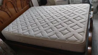 Cómoda y Mesitas de Noche Madera y Mármol