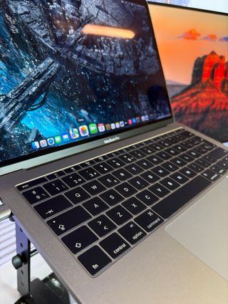 MacBook Pro 16GB RAM/500GB SSD/ 2017 13”
