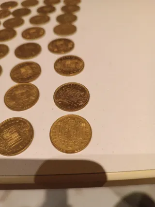 Monedas de 1 peseta de 1975