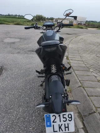 Zontes U125 Negra y Roja 13.000km 2020