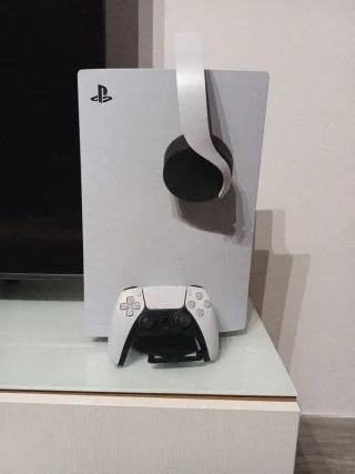 PS5 Edición Digital + Auriculares + 2 mandos