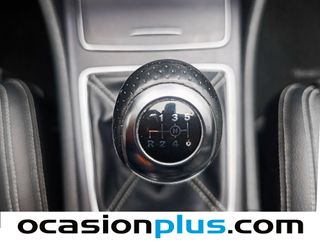 Mercedes-Benz GLA 180 90 kW (122 CV)