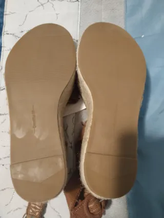 Sandalias Bershka Verano Beige y Marrón Talla 39