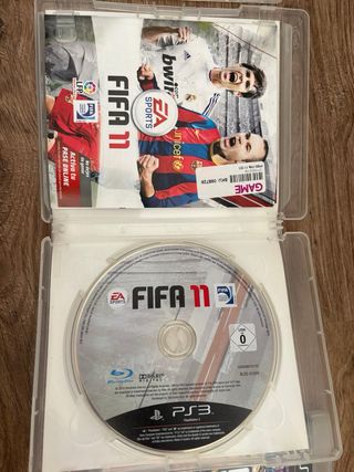 3 Juegos PS3 + 1 Caja Vacía