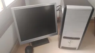 Escritorio de oficina 11 ordenadores sillas mesa