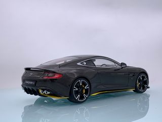 1:18 Aston Martin Vanquish S Bronce 2017 Auto Art