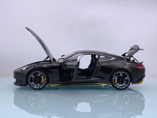 1:18 Aston Martin Vanquish S Bronce 2017 Auto Art