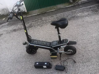 Patinete Eléctrico e-XPLORER con Asiento