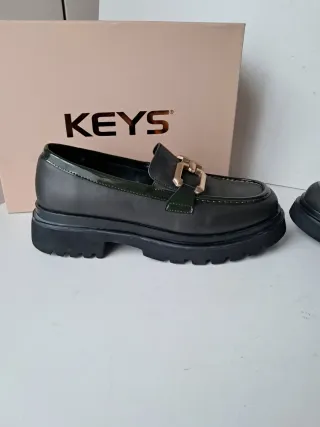 Mocassini donna Keys neri /verdi con fibbia