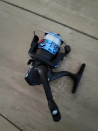 Carrete de pesca nuevo a estrenar