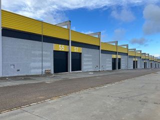 Nave industrial en venta en La Paz en Alcalá de Guadaira