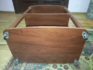 Mesa auxiliar de 3 baldas