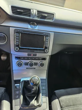 Volkswagen Passat 2011