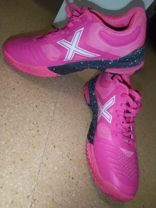 Zapatillas Munich Niña Rosa y Negra