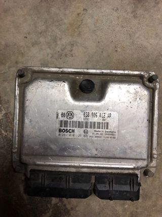 Centralita 1.9 TDI VW Bosch 038 906 012 AP