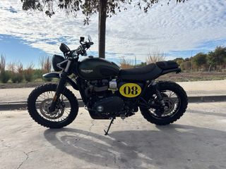 Triumph Street Scrambler 900 Negra/Verde
