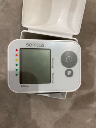 Tensiómetro de muñeca Sanitas SBC 22
