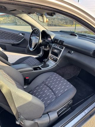 Mercedes-Benz Clase C 2003