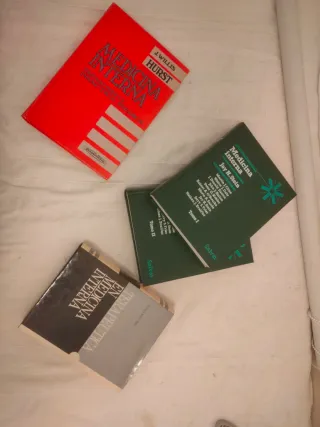 Libros medicina lote. Ver anuncios individuales
